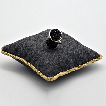 Round Cuff Links with Black Glass Seeds - Μαύρο