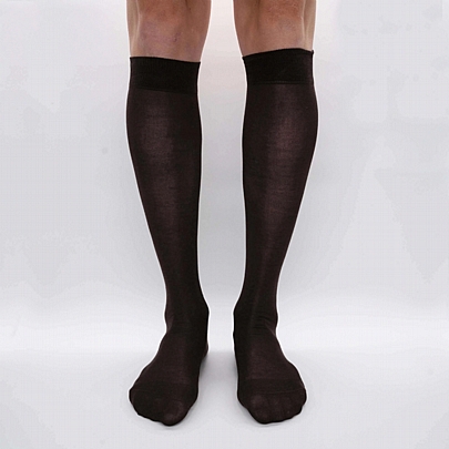 Μακριές, λεπτές κάλτσες έως το γόνατο από καθαρό μετάξι μουριάς - Καφέ